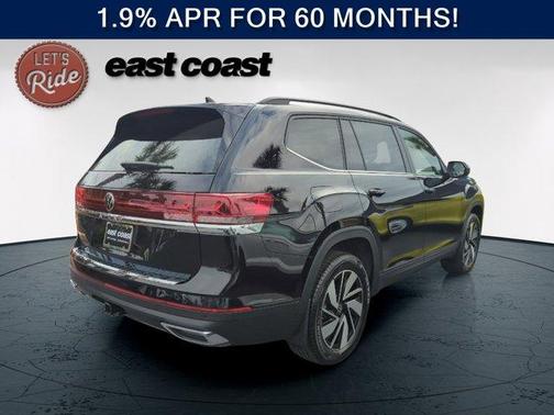 Deep Black Pearl Effect 2026 Volkswagen Atlas 2.0T SE W/TECHNOLOGY