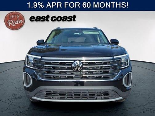 Deep Black Pearl Effect 2026 Volkswagen Atlas 2.0T SE W/TECHNOLOGY
