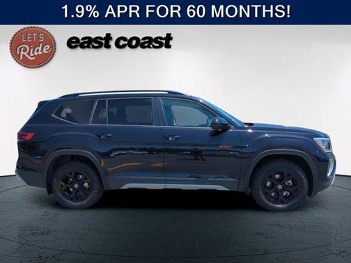 Deep Black Pearl Effect 2026 Volkswagen Atlas 2.0T Peak Edition