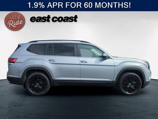 Silver Mist Metallic 2026 Volkswagen Atlas 2.0T SE W/TECHNOLOGY