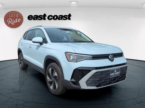 Gray 2026 Volkswagen Taos 1.5T SE