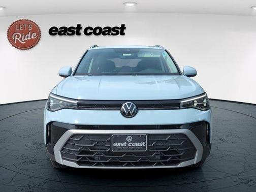 Gray 2026 Volkswagen Taos 1.5T SE