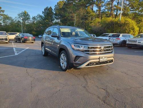 2022 Volkswagen Atlas 3.6L SE w/Technology