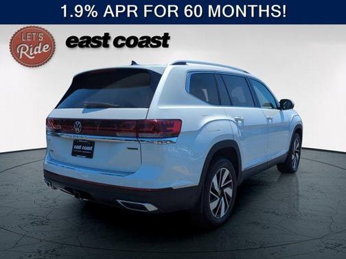 Opal White Pearl 2026 Volkswagen Atlas 2.0T SEL