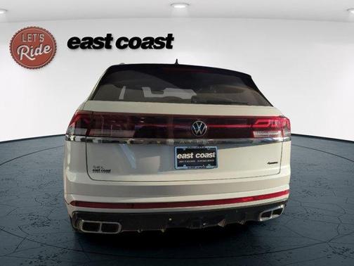 Opal White Pearl 2026 Volkswagen Atlas Cross Sport 2.0T SEL Premium R-Line