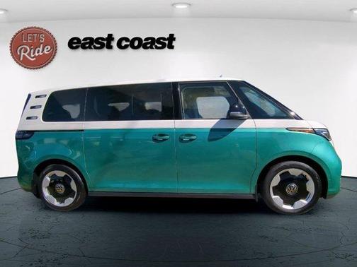 2025 Volkswagen ID. Buzz Pro S Plus