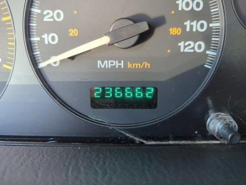 2004 Jeep Grand Cherokee Laredo