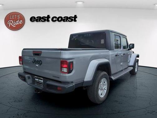 2020 Jeep Gladiator Sport