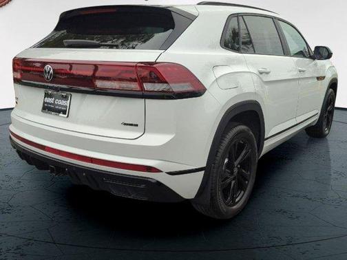 2026 Volkswagen Atlas Cross Sport 2.0T SEL R-Line Black