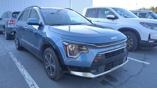 2025 Kia Niro SX