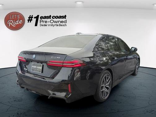 2025 BMW i5 eDrive40