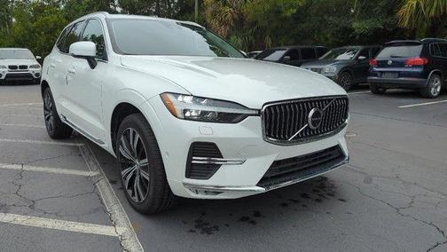2023 Volvo XC60 B5 Plus Bright Theme