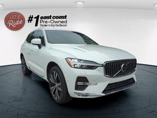 2023 Volvo XC60 B5 Plus Bright Theme