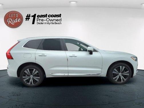 2023 Volvo XC60 B5 Plus Bright Theme
