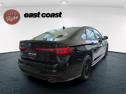 Deep Black Pearl Effect 2026 Volkswagen Jetta GLI 2.0T Autobahn