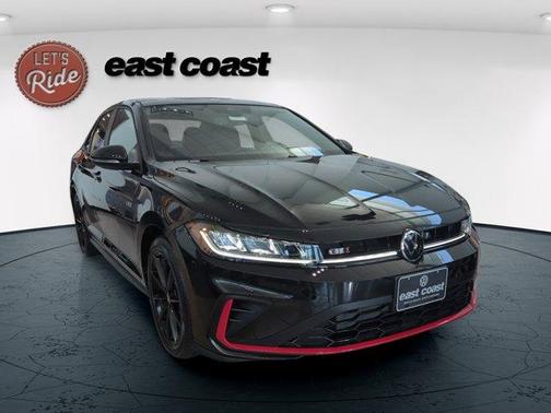 Deep Black Pearl Effect 2026 Volkswagen Jetta GLI 2.0T Autobahn