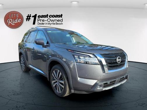 2022 Nissan Pathfinder Platinum