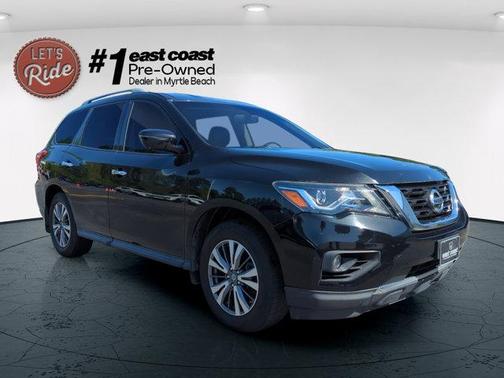 2017 Nissan Pathfinder SL