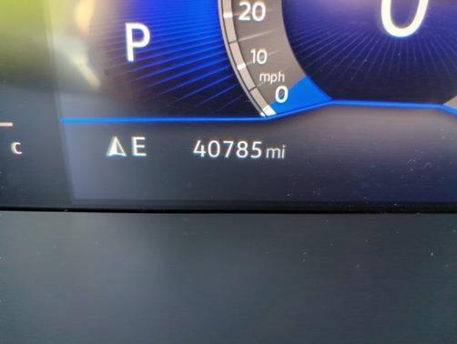 Platinum Gray Metallic 2023 Volkswagen Tiguan 2.0T SE