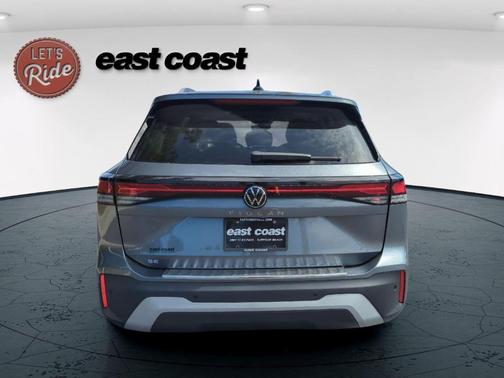 2025 Volkswagen Tiguan 2.0T SE