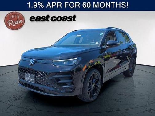 Deep Black Pearl 2026 Volkswagen Tiguan 2.0T SE R-Line Black