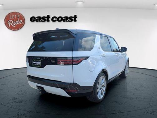 Fuji White 2023 Land Rover Discovery P360 HSE R-Dynamic