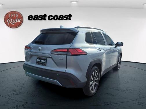 2022 Toyota Corolla Cross XLE