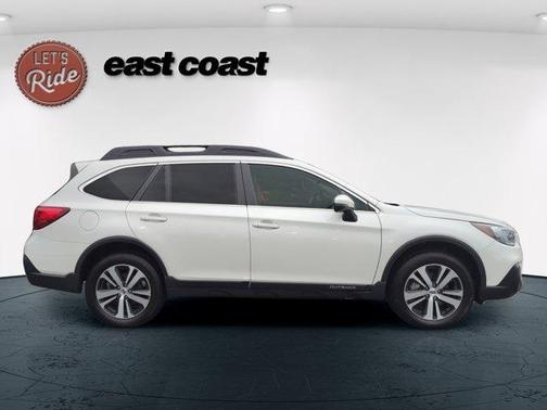 White 2019 Subaru Outback 2.5i Limited