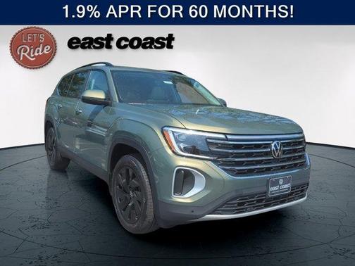 Avocado Green Pearl 2026 Volkswagen Atlas 2.0T SE W/TECHNOLOGY
