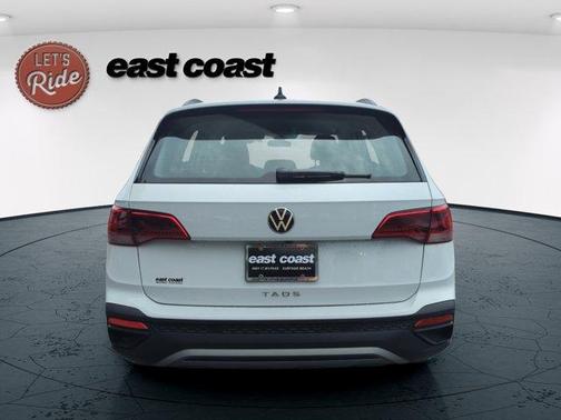 Pure White 2024 Volkswagen Taos 1.5T S