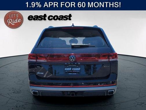Deep Black Pearl 2026 Volkswagen Atlas 2.0T Peak Edition