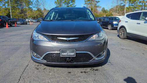 2018 Chrysler Pacifica Touring-L