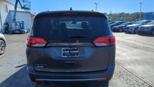 2018 Chrysler Pacifica Touring-L