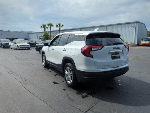 Summit White 2022 GMC Terrain SLE