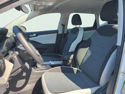 Pure White 2025 Volkswagen Taos 1.5T S