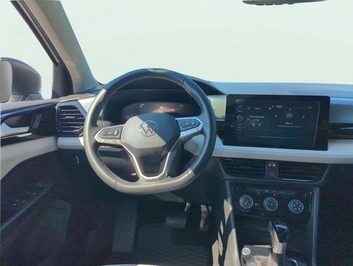 Pure White 2025 Volkswagen Taos 1.5T S