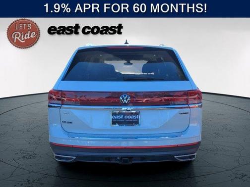 Opal White Pearl 2026 Volkswagen Atlas 2.0T SEL