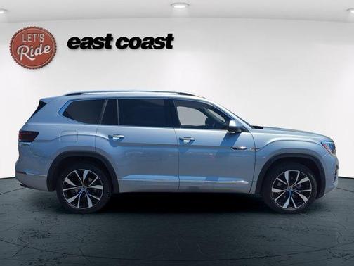 Silver Bird Metallic 2024 Volkswagen Atlas 2.0T SEL Premium R-Line