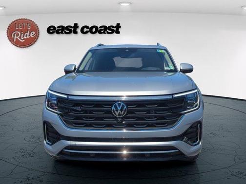Silver Bird Metallic 2024 Volkswagen Atlas 2.0T SEL Premium R-Line