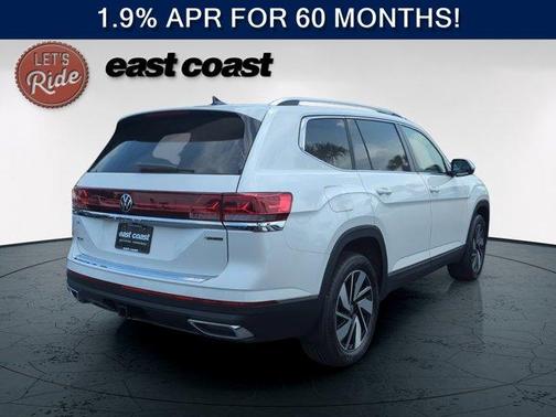 Opal White Pearl 2026 Volkswagen Atlas 2.0T SEL