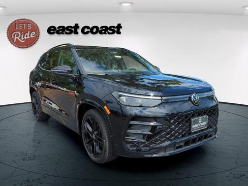 2025 Volkswagen Tiguan 2.0T SE R-Line Black