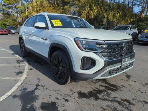 2025 Volkswagen Atlas Cross Sport 2.0T SE w/Technology