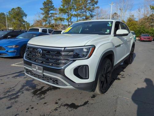 2025 Volkswagen Atlas Cross Sport 2.0T SE w/Technology