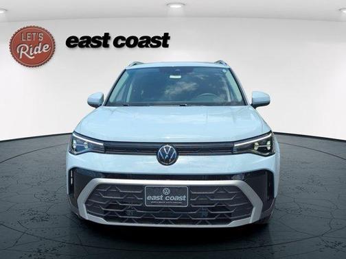 Gray 2026 Volkswagen Taos 1.5T SE