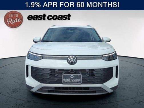Pure White 2026 Volkswagen Tiguan 2.0T SE