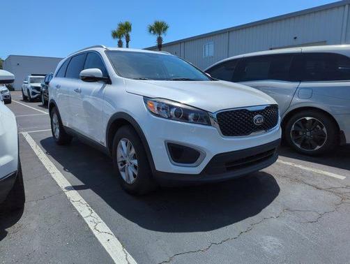 2018 Kia Sorento LX