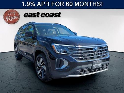 Deep Black Pearl Effect 2026 Volkswagen Atlas 2.0T SE W/TECHNOLOGY