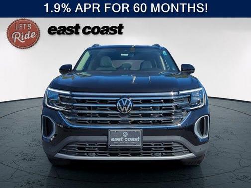 Deep Black Pearl Effect 2026 Volkswagen Atlas 2.0T SE W/TECHNOLOGY