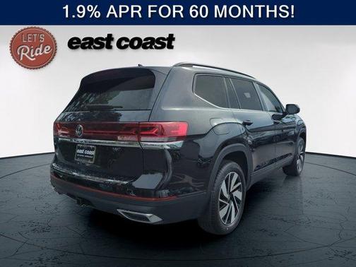 Deep Black Pearl Effect 2026 Volkswagen Atlas 2.0T SE W/TECHNOLOGY