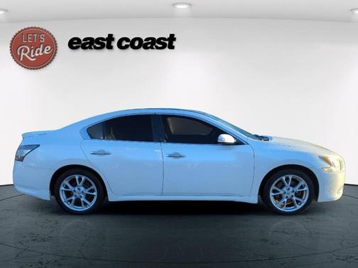 2014 Nissan Maxima SV